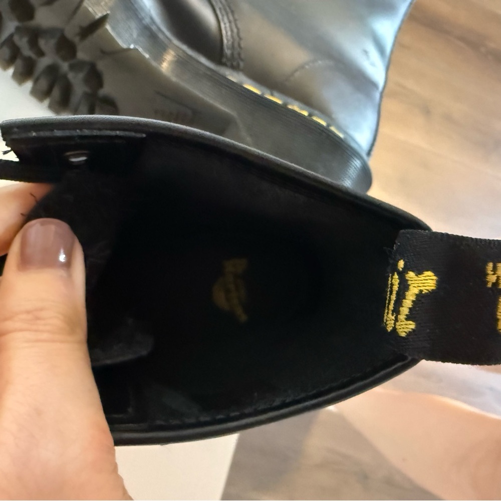 Dr. Martens Black Leather Boots Brand New Never Worn Size 7 - Picture 7 of 8